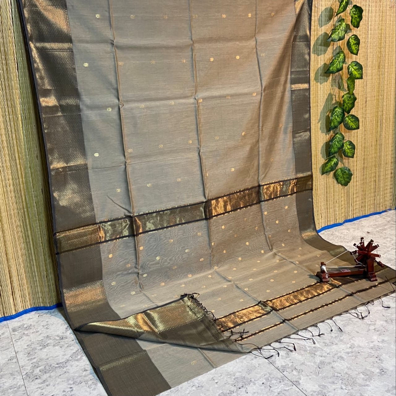 Maheshwari Cotton Silk Zari Work Saree With Blouse