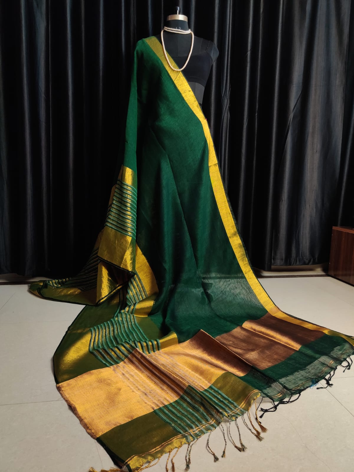 Linen by Linen Saree With Running Blouse