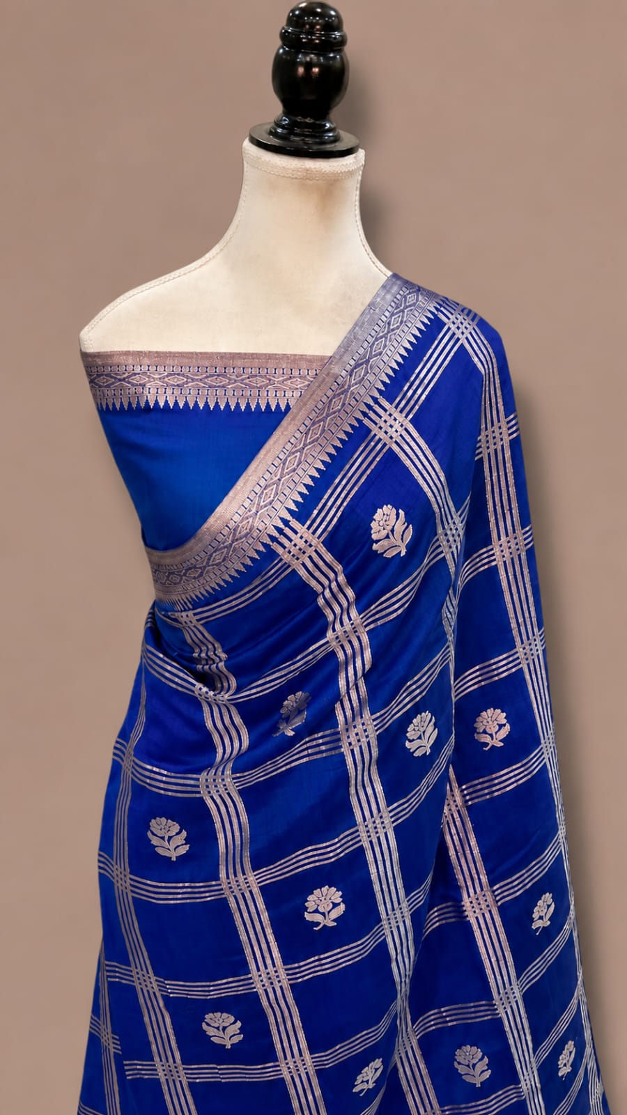 Mango Katan Banarasi Soft Silk Saree with Zari Check Weaving and Floral Boota Work