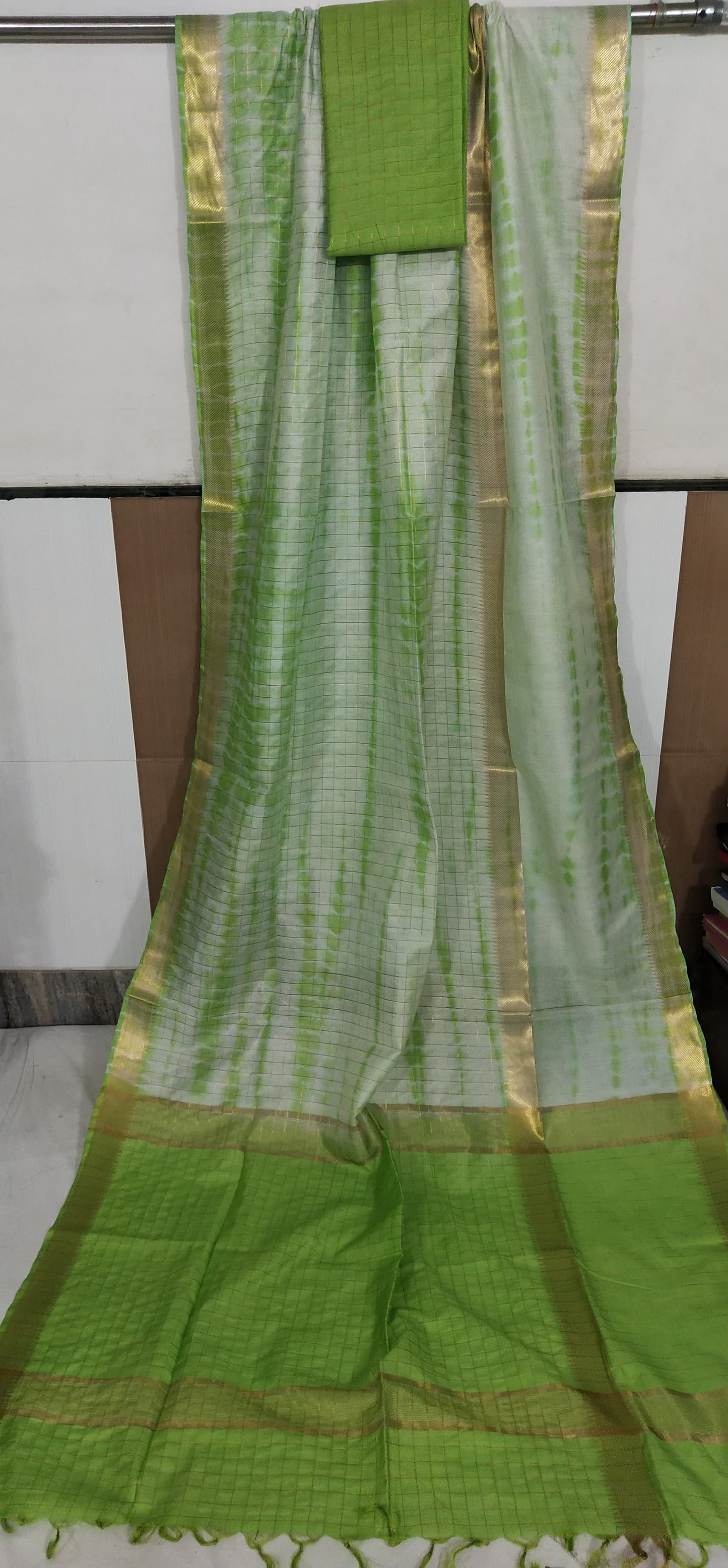 Pure Cotton Silk Mangalagiri Saree With Blouse .