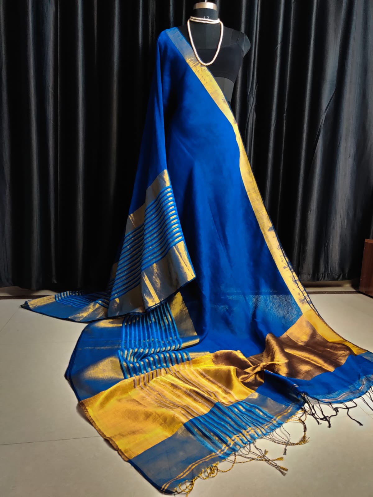 Linen by Linen Saree With Running Blouse