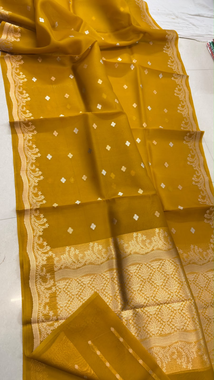Pure Handloom banarasi kora Silk Saree With Blouse