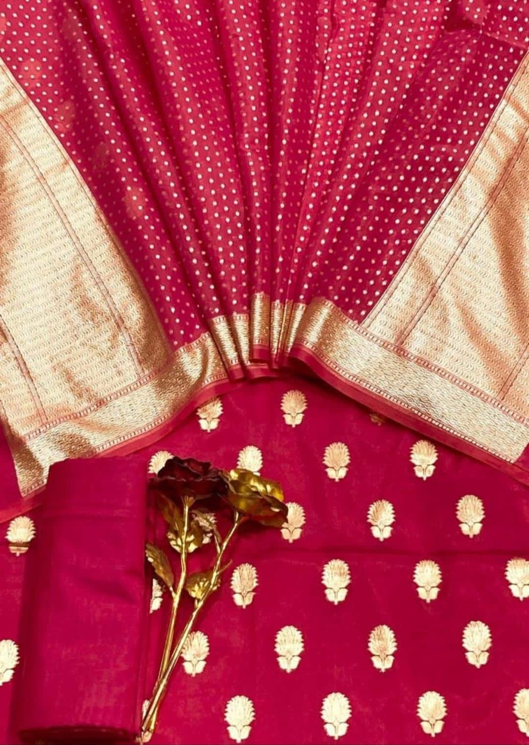 Exclusive Banarasi Lorex Unstitched Suit