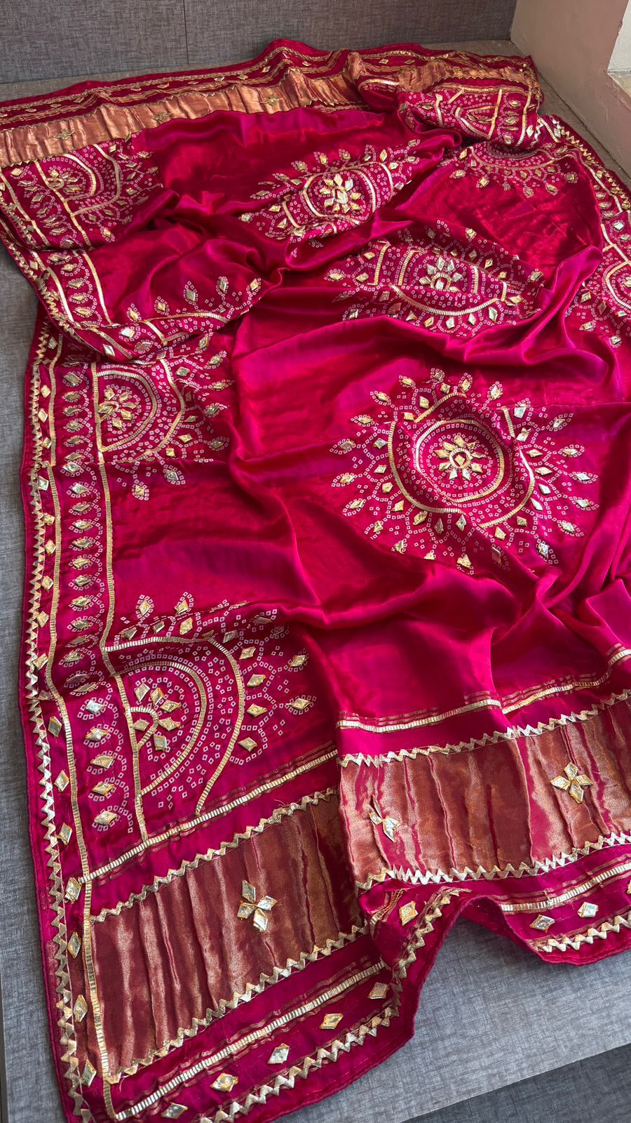 Pure gajji silk lakdi patta dupatta with gota patti work