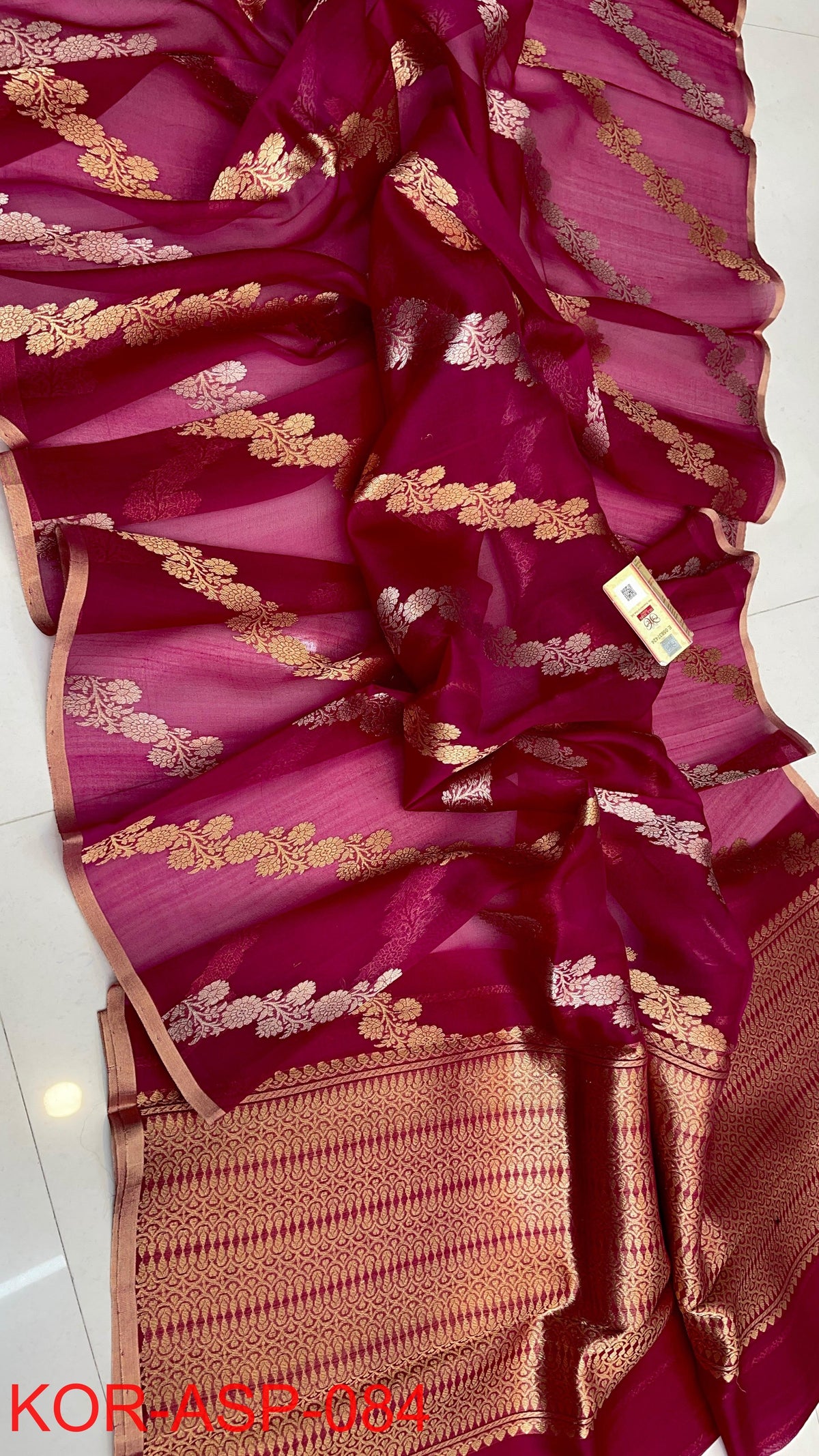 Pure Handloom banarasi kora Silk Saree With Blouse