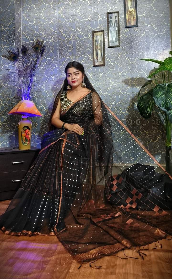 Pure Muslin Jamdani saree with sequence pattern