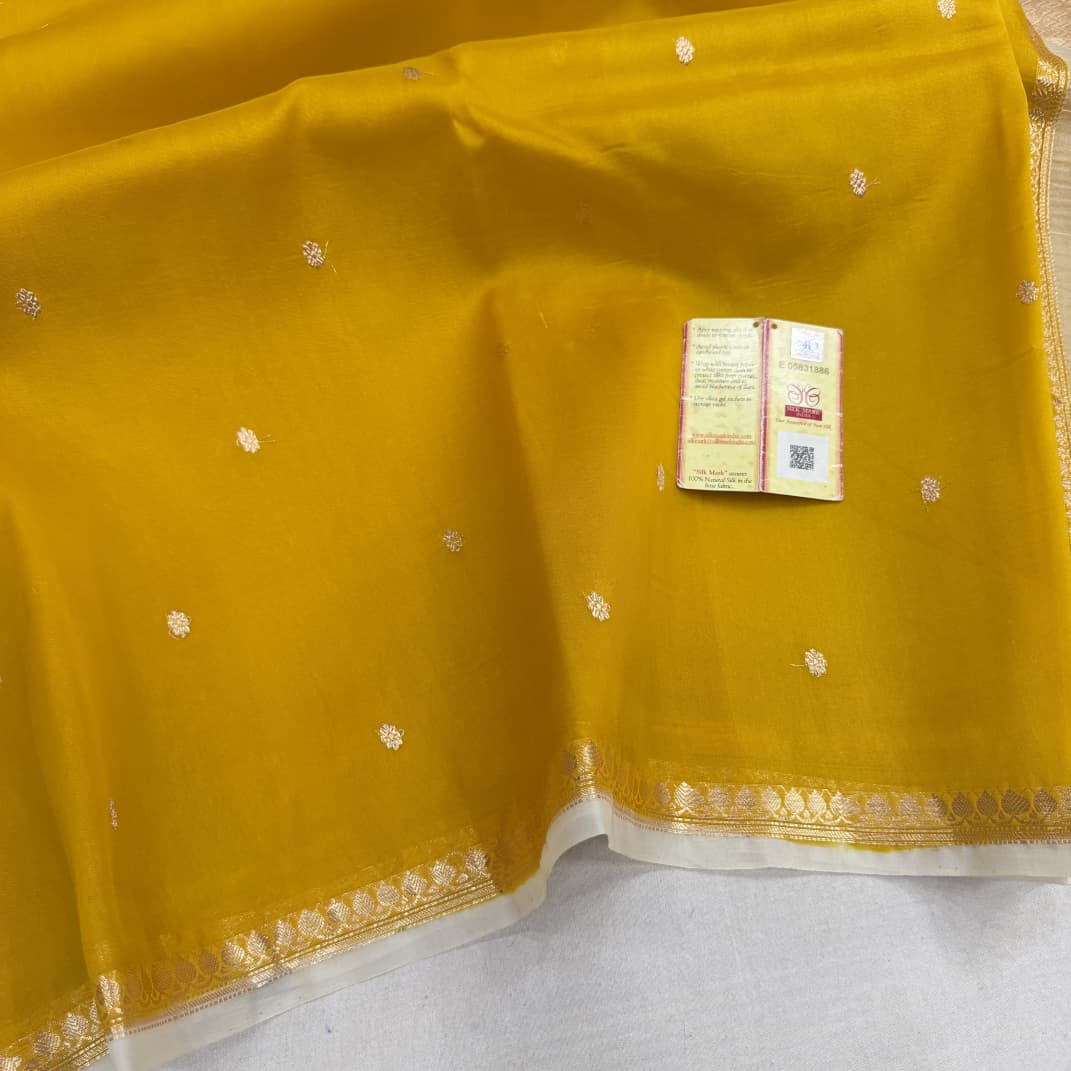 Pure Handloom banarasi kora Silk Saree With Blouse