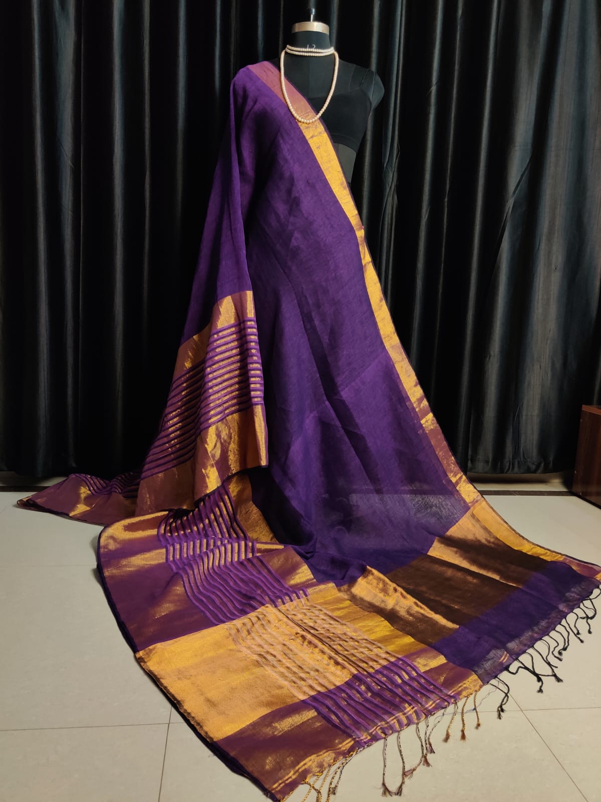 Linen by Linen Saree With Running Blouse