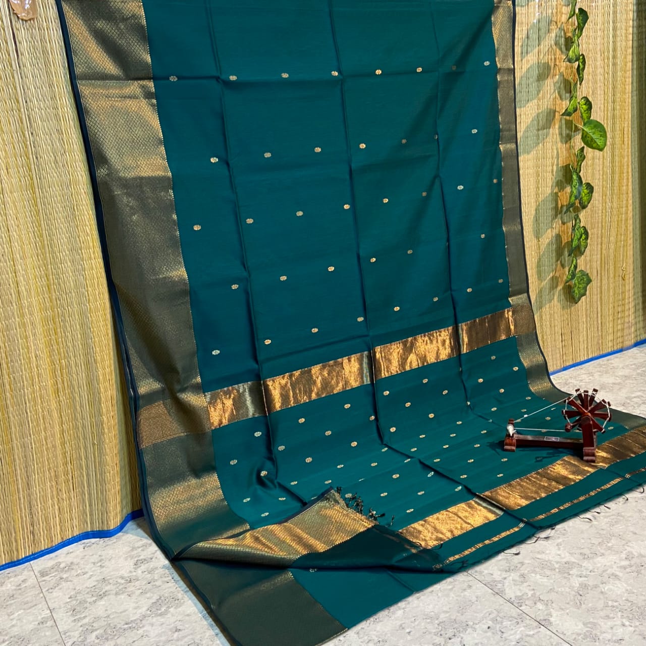 Maheshwari Cotton Silk Zari Work Saree With Blouse