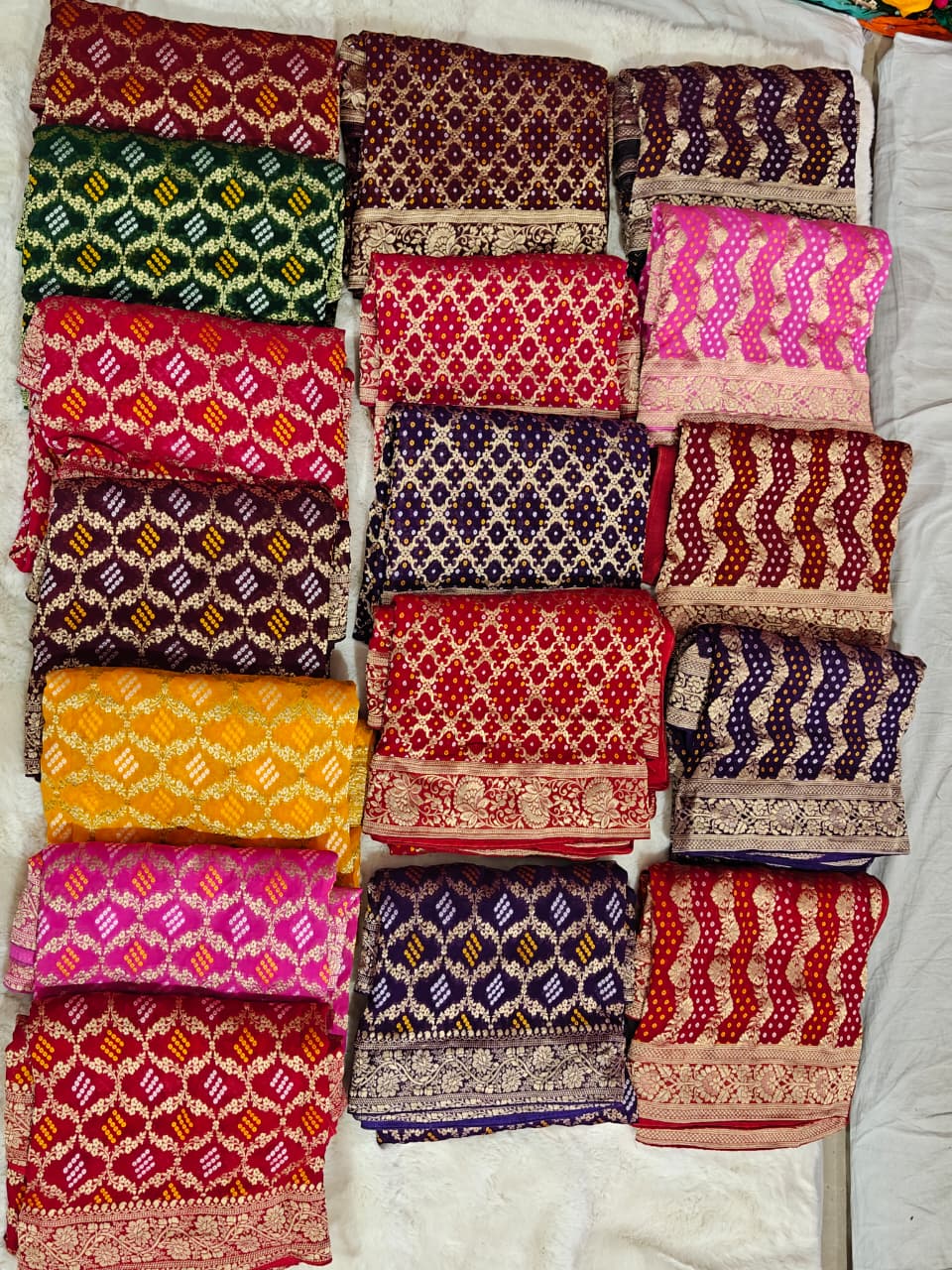 Pure khaddi Georgette Dupatta With Bandhani Zari