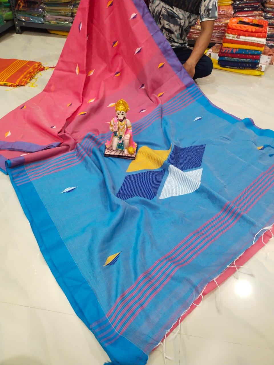 Pure Cotton Silk Jamdani Saree With Contrast Blouse