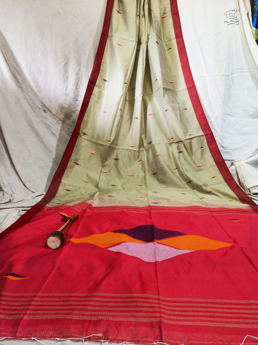 Pure Cotton Silk Jamdani Saree With Contrast Blouse