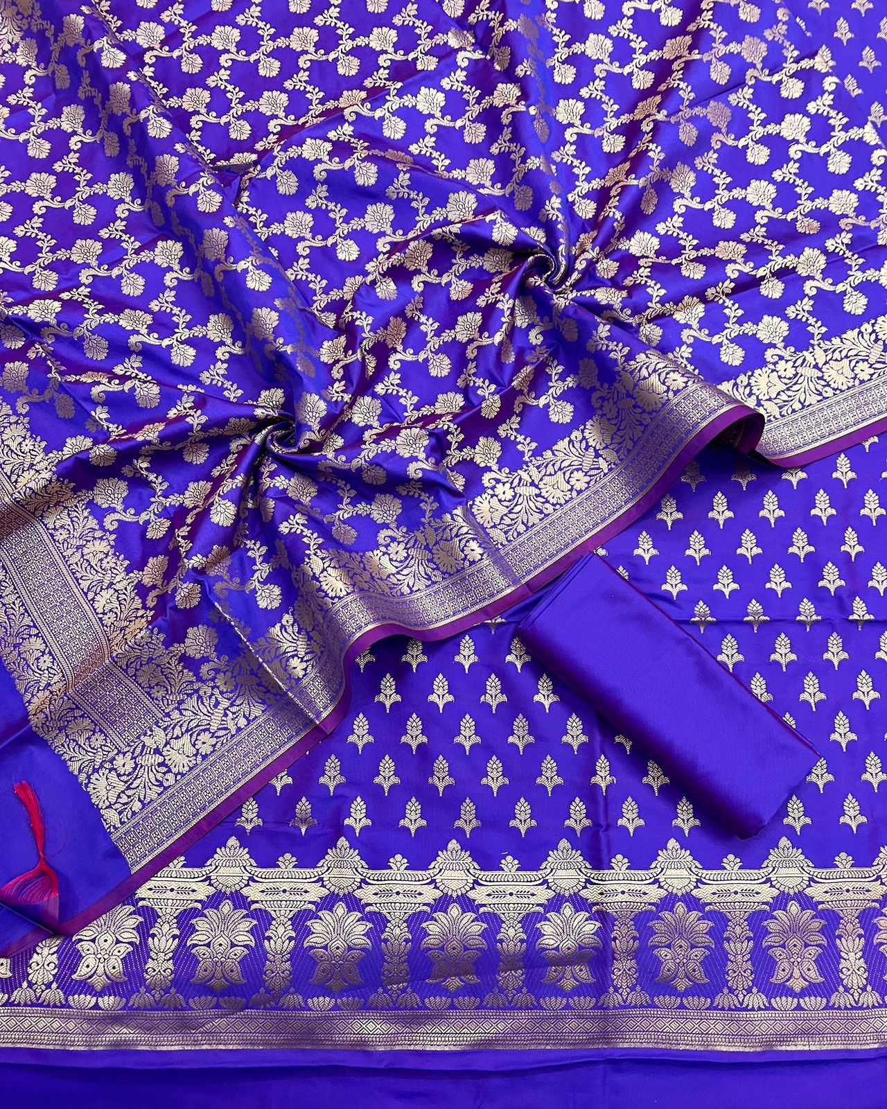 Pure Banarasi Silk Unstitched Suit With Jaal Dupatta