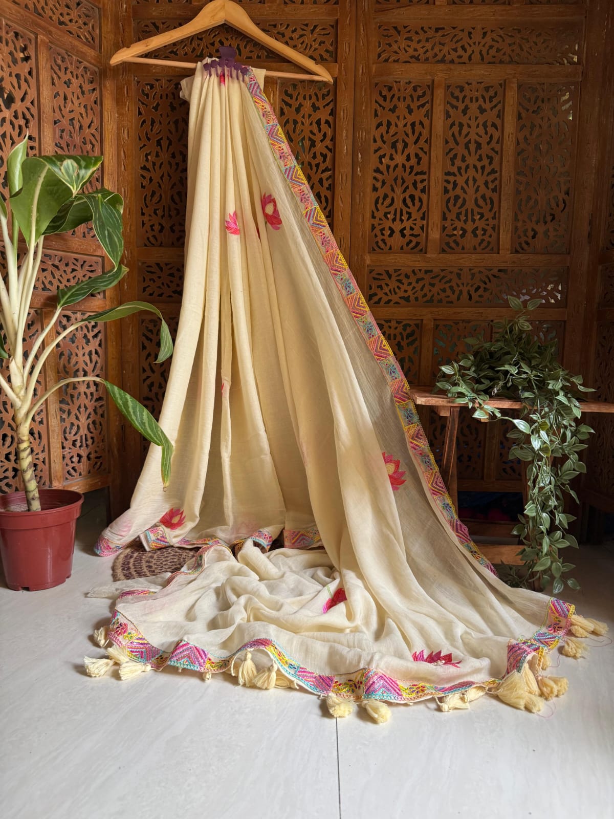 Premium Pure Mulmul Cotton Saree with Designer Lace Border