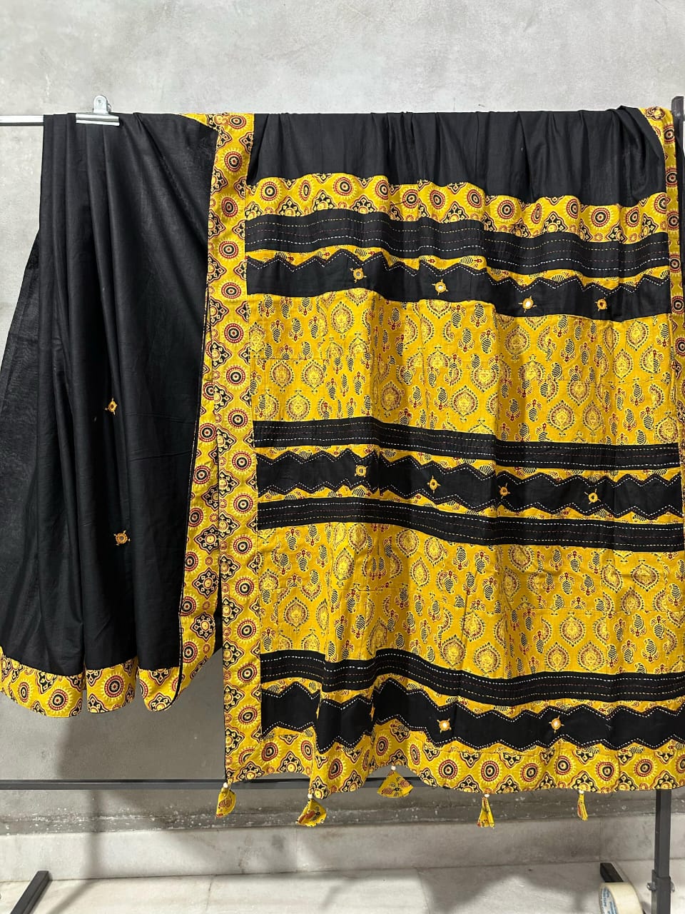 Pure Mul Cotton Saree With Ajrakh Mirror Work