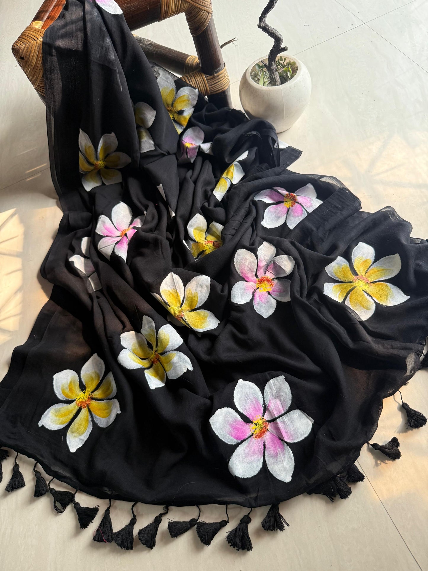 Beautiful Mulmul   Cotton Flowers design Hand Painted Saree