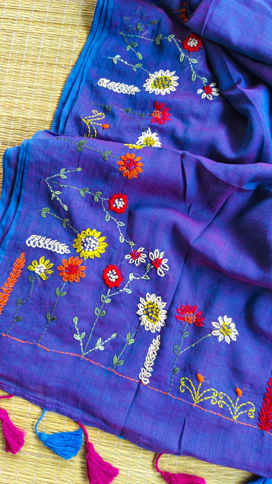Beautiful Hand Stitch Pure Mul Cotton Saree Without blouse