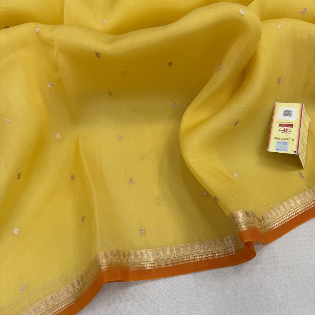 Pure Handloom banarasi  kora Silk Saree With Blouse