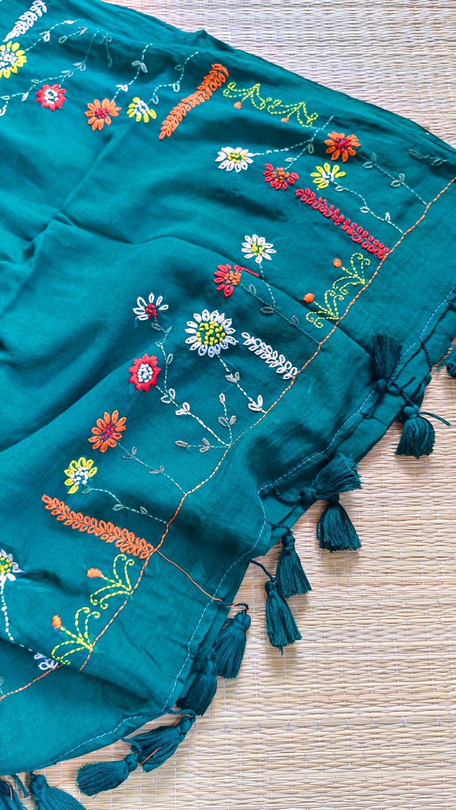 Beautiful Hand Stitch Pure Mul Cotton Saree Without blouse