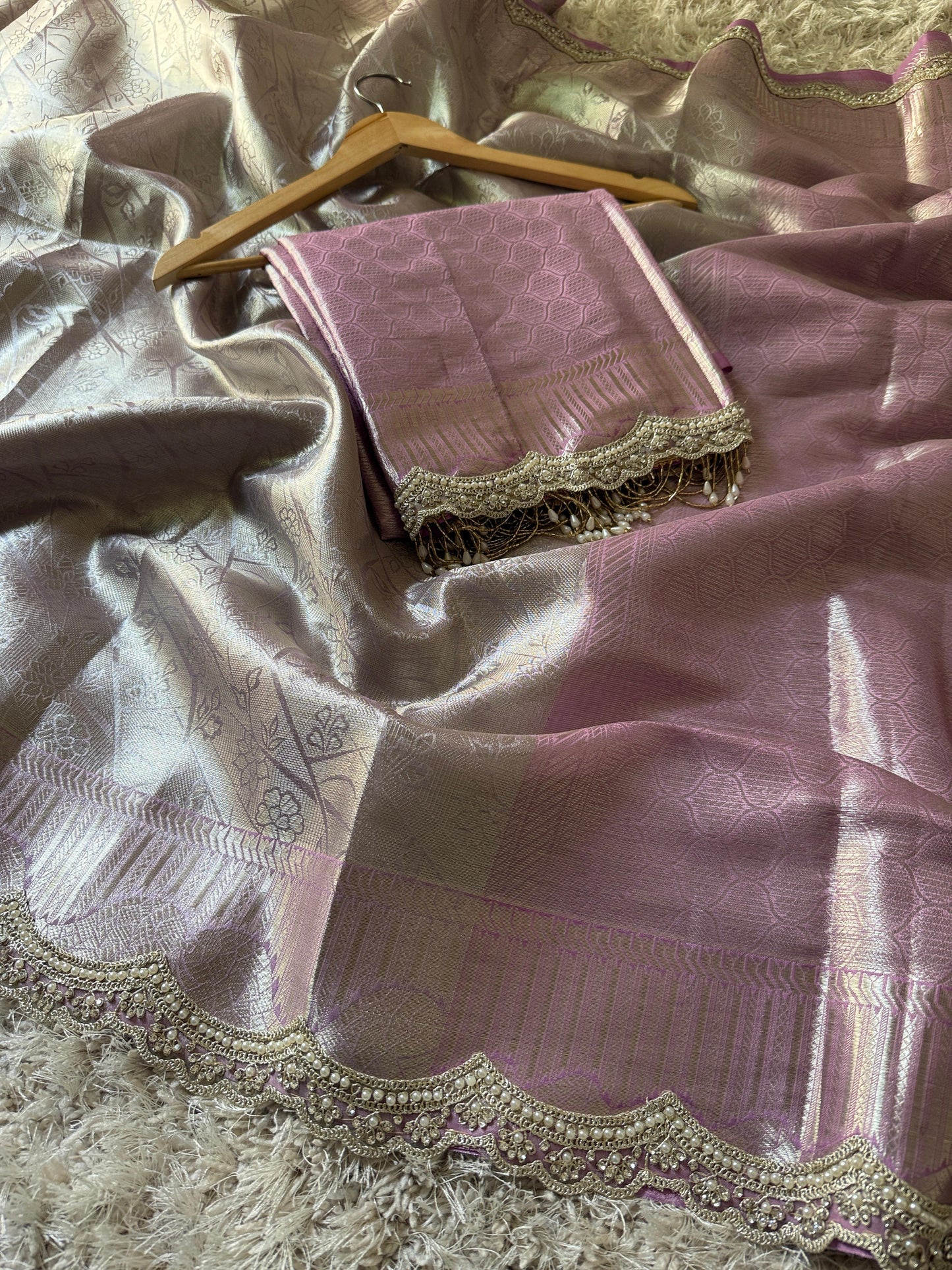 Banarasi Kanjivaram  katan Tissue Silk Saree With Beautiful lace border