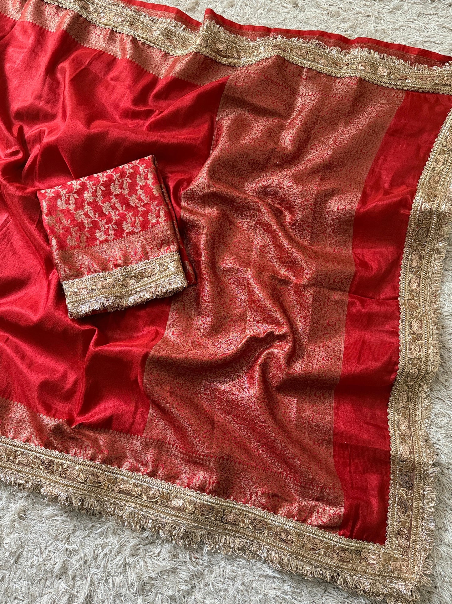 Banarasi Tissue Soft Silk  Saree With  Jaal Pattern Blouse