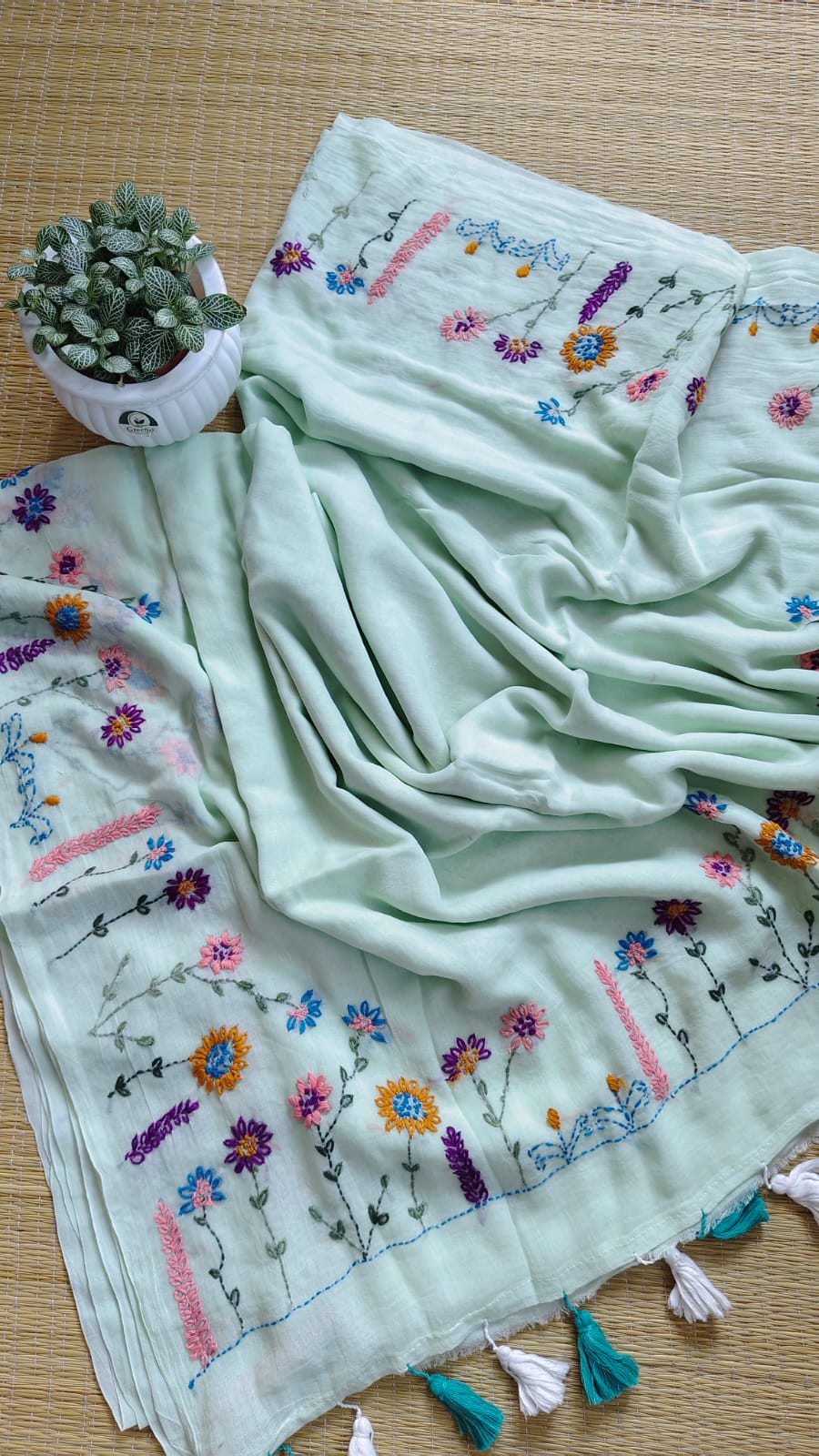 Beautiful Hand Stitch Pure Mul Cotton Saree Without blouse