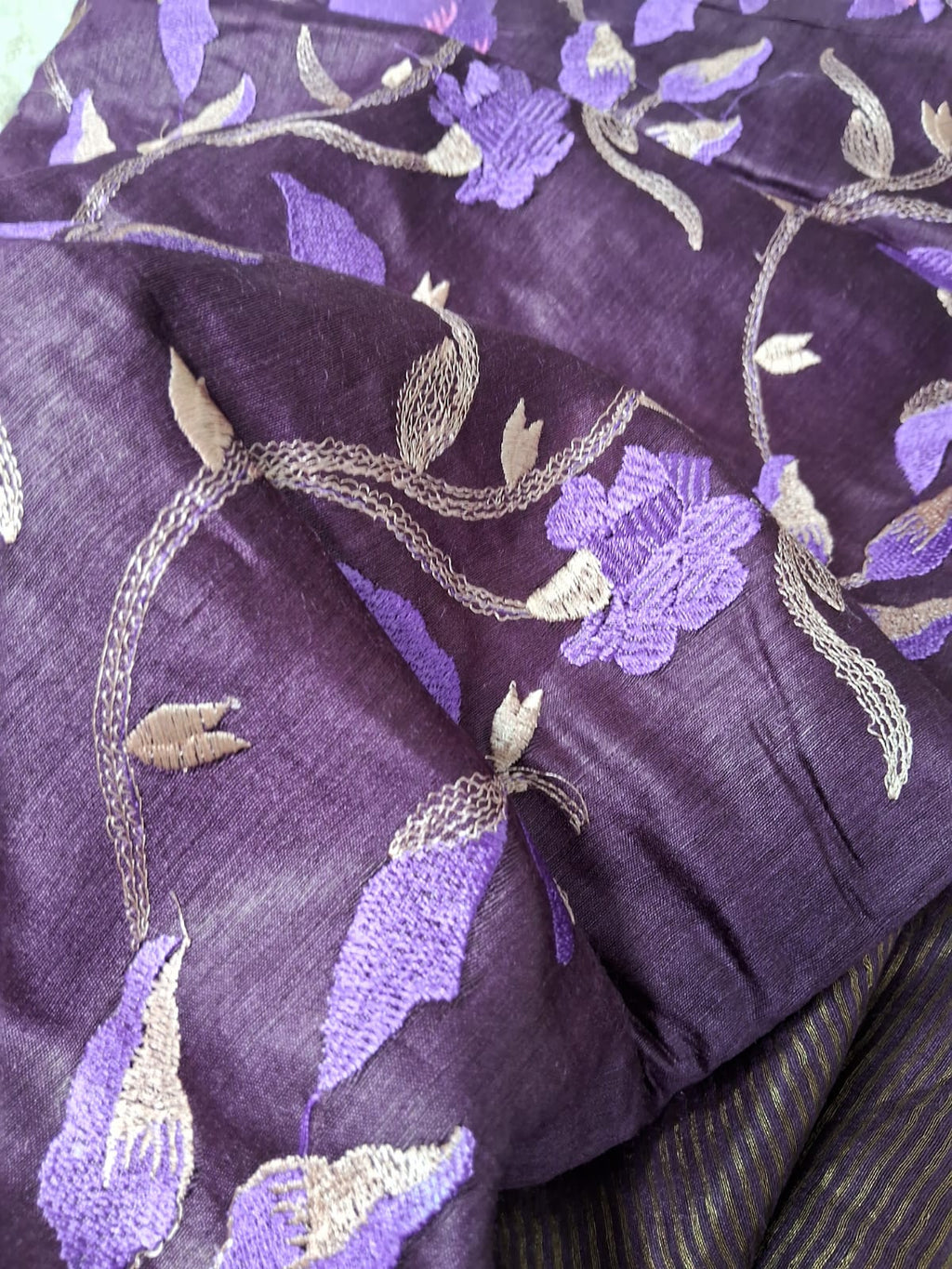 Pure Linen By Linen Embroidery   Saree With  Blouse