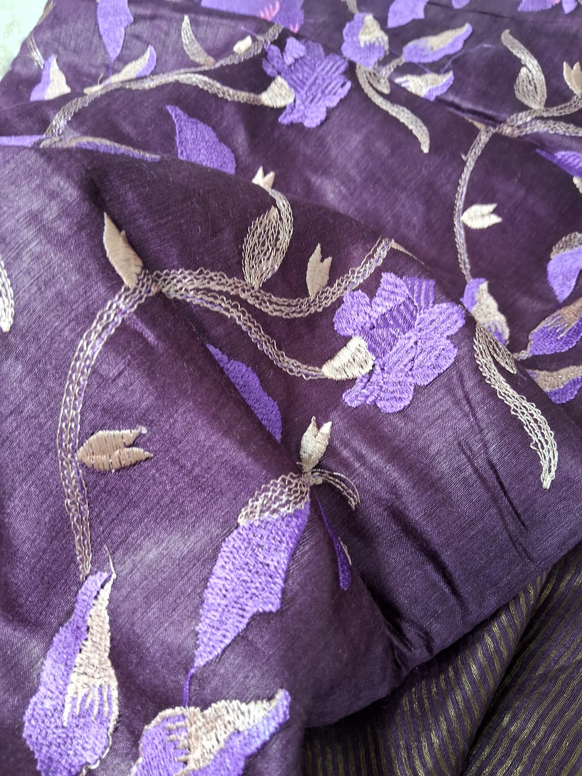 Pure Linen By Linen Embroidery   Saree With  Blouse