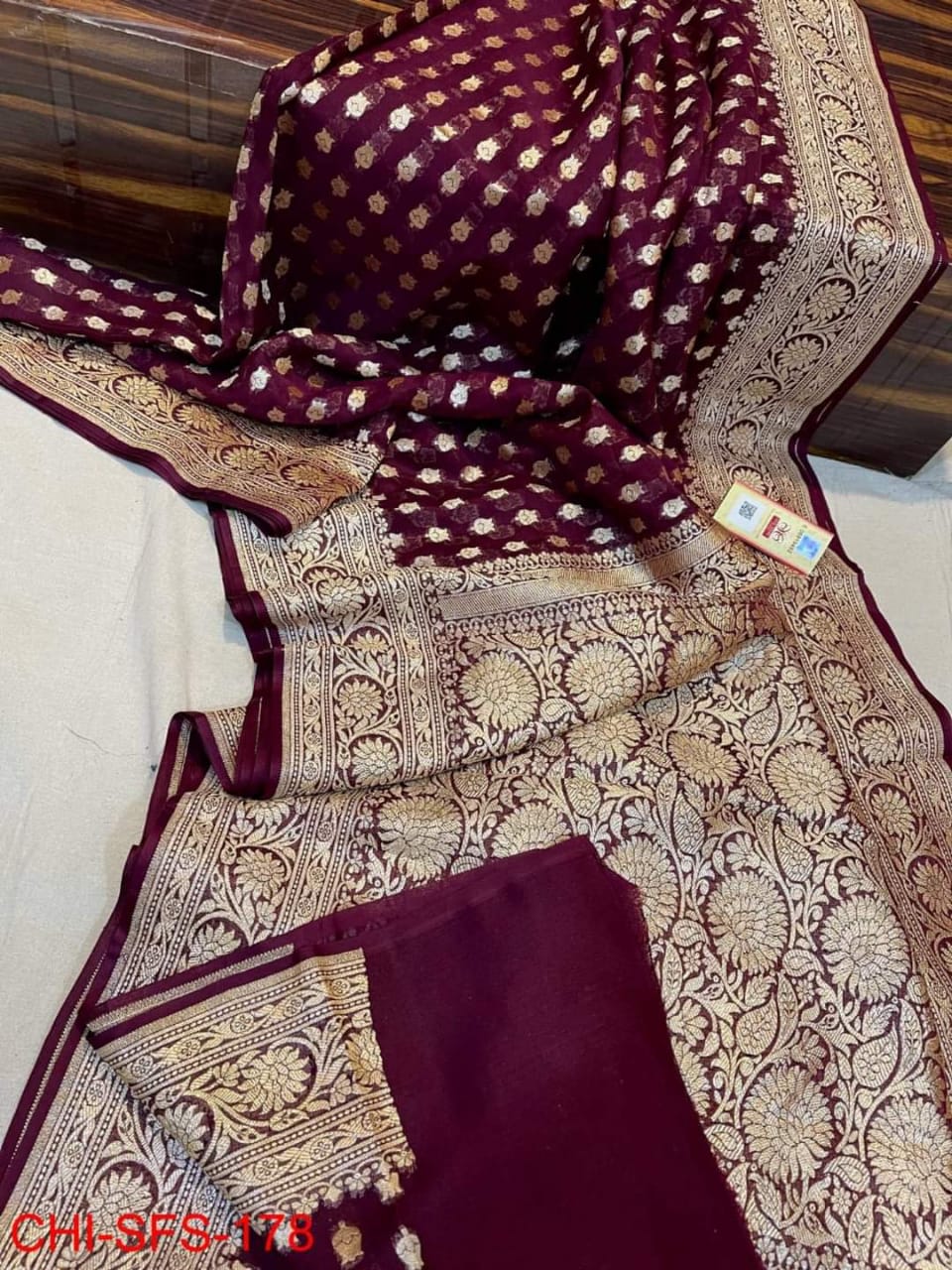 Banarasi  Georgette   Soft  Silk Saree With Zari Work