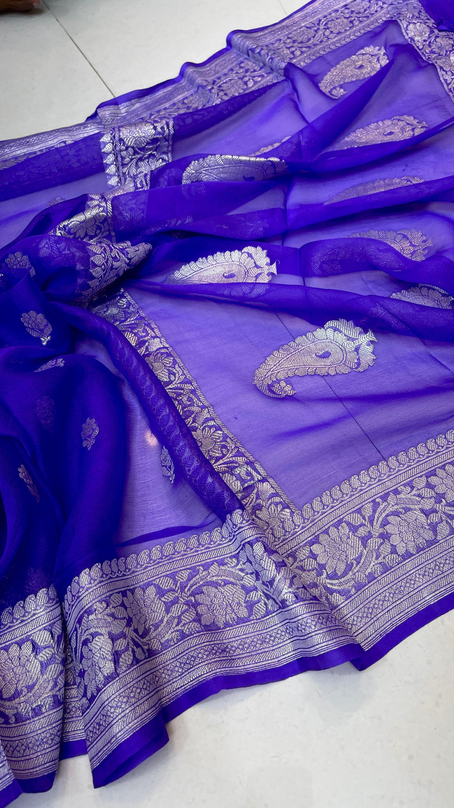 Pure Hand loom Khaddi Chiffon Georgette Saree with Silver Zari Weaving blouse                                          (silk mark certified ) (Copy) (Copy)