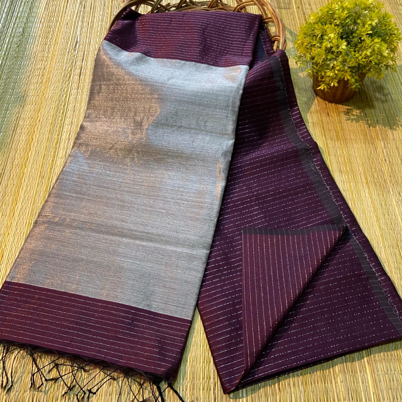 Handloom silk cotton With pallu zari work With blouse