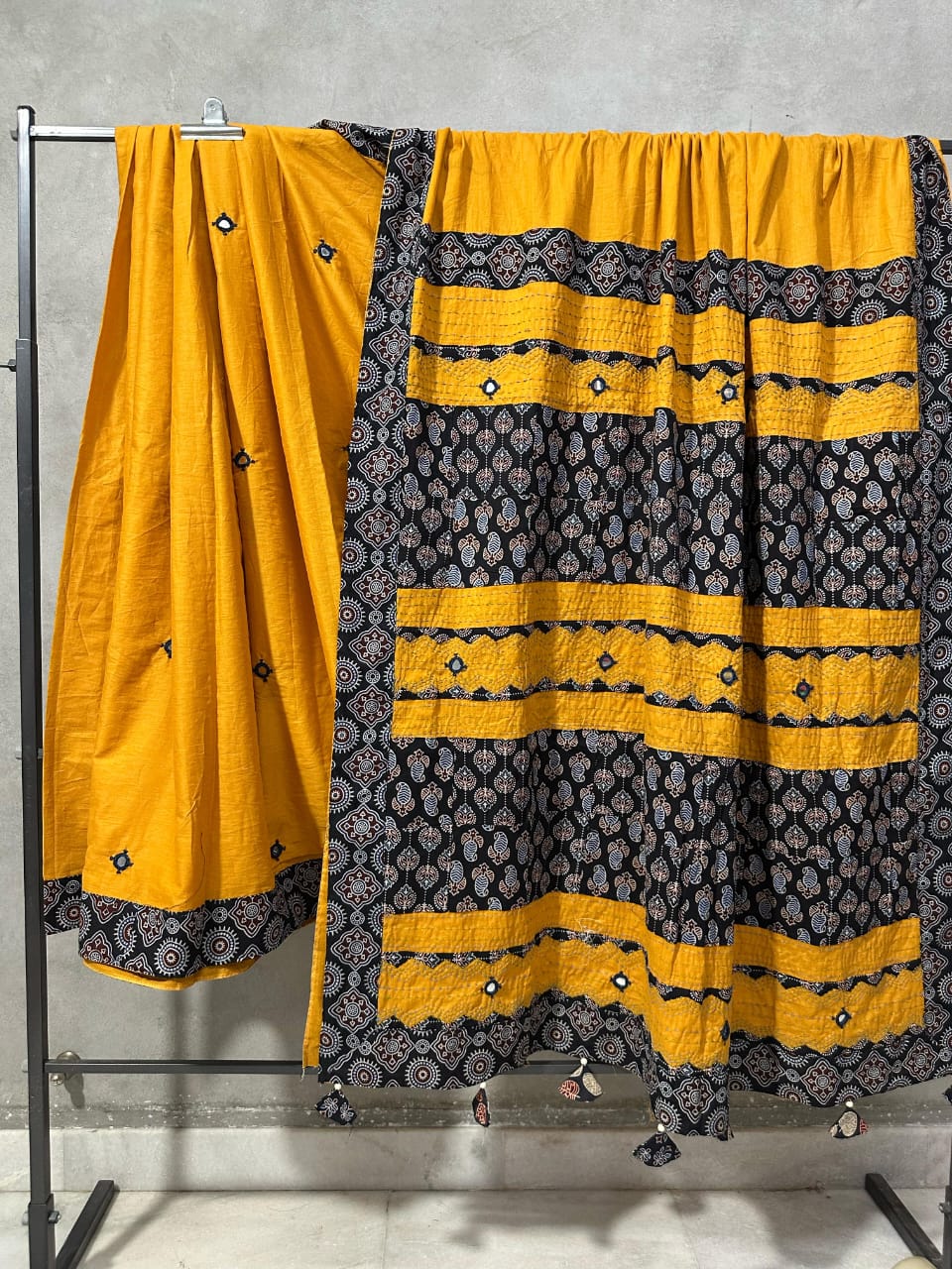 Pure Mul Cotton Saree With Ajrakh Mirror Work
