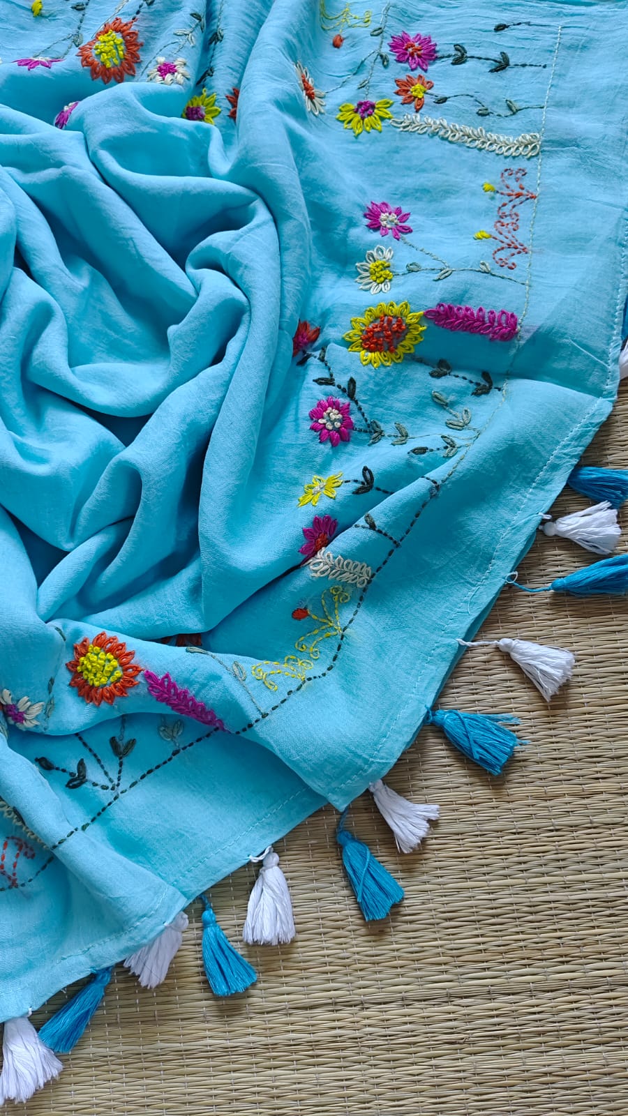 Beautiful Hand Stitch Pure Mul Cotton Saree Without blouse