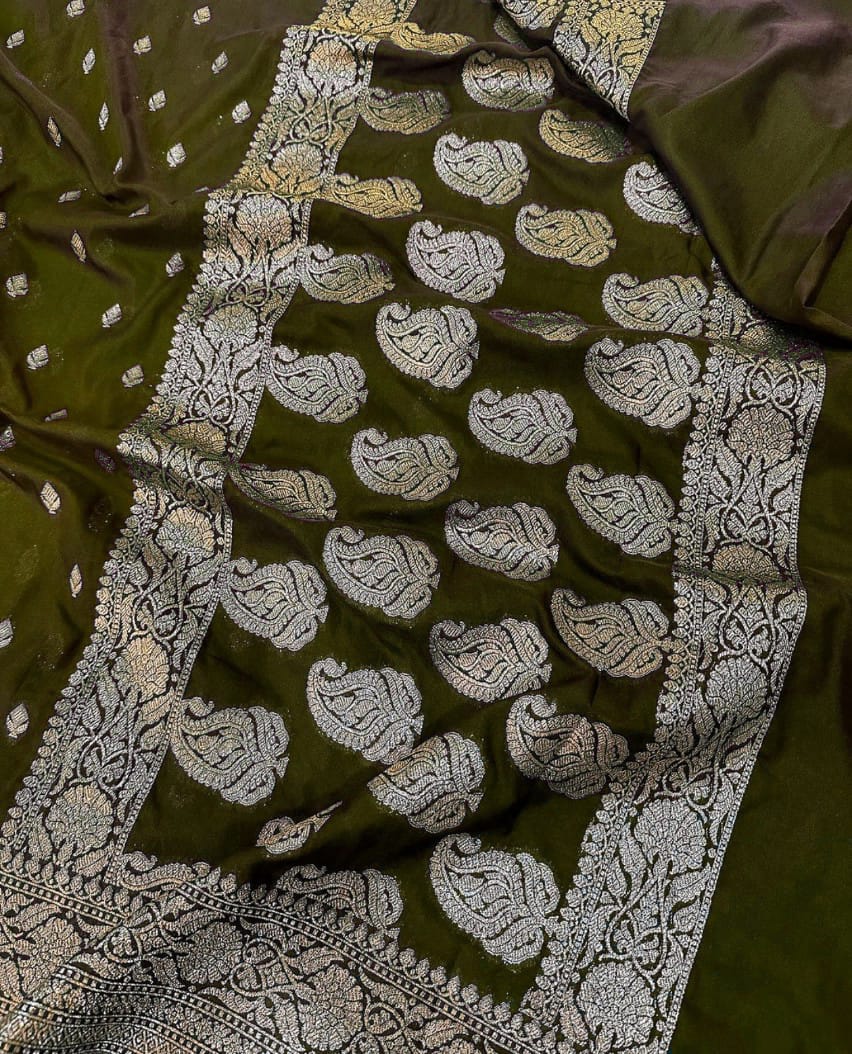 Banarasi  Semi  Warm Silk Soft Saree