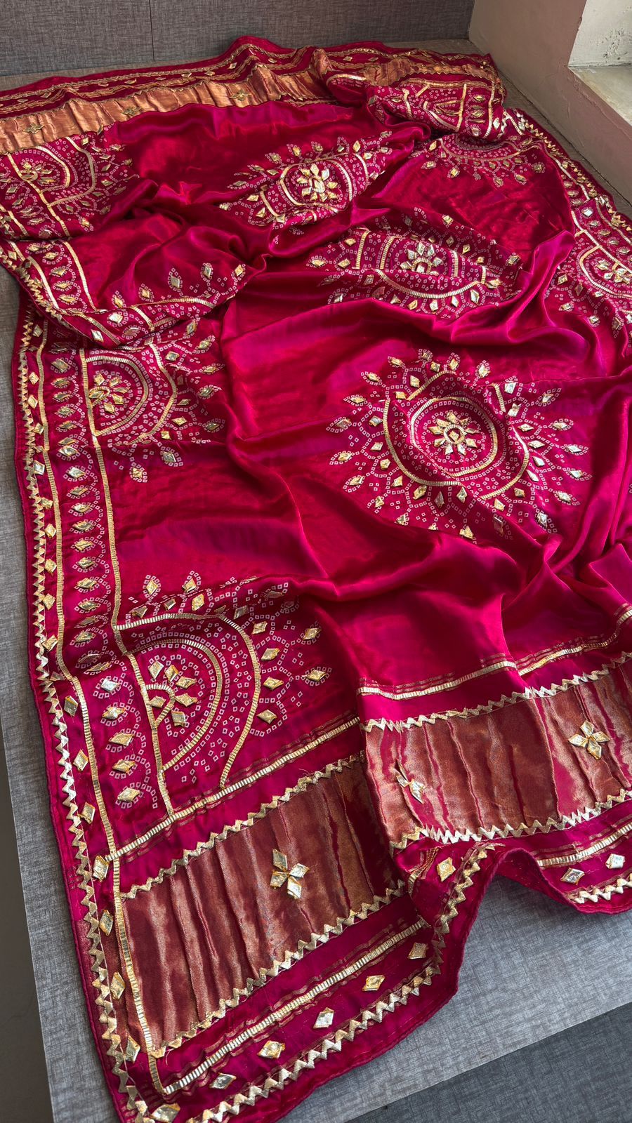 Pure gajji silk lakdi patta dupatta with gota patti work