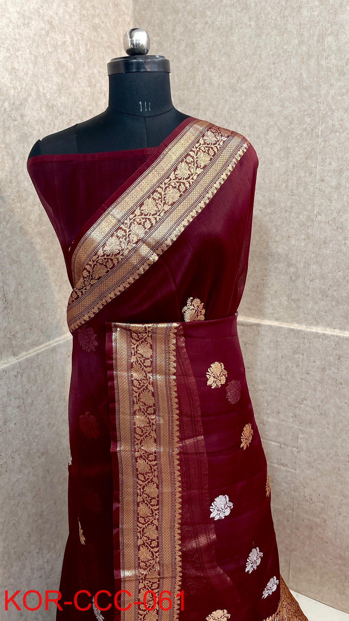 Pure Handloom banarasi  kora Silk Saree With Blouse