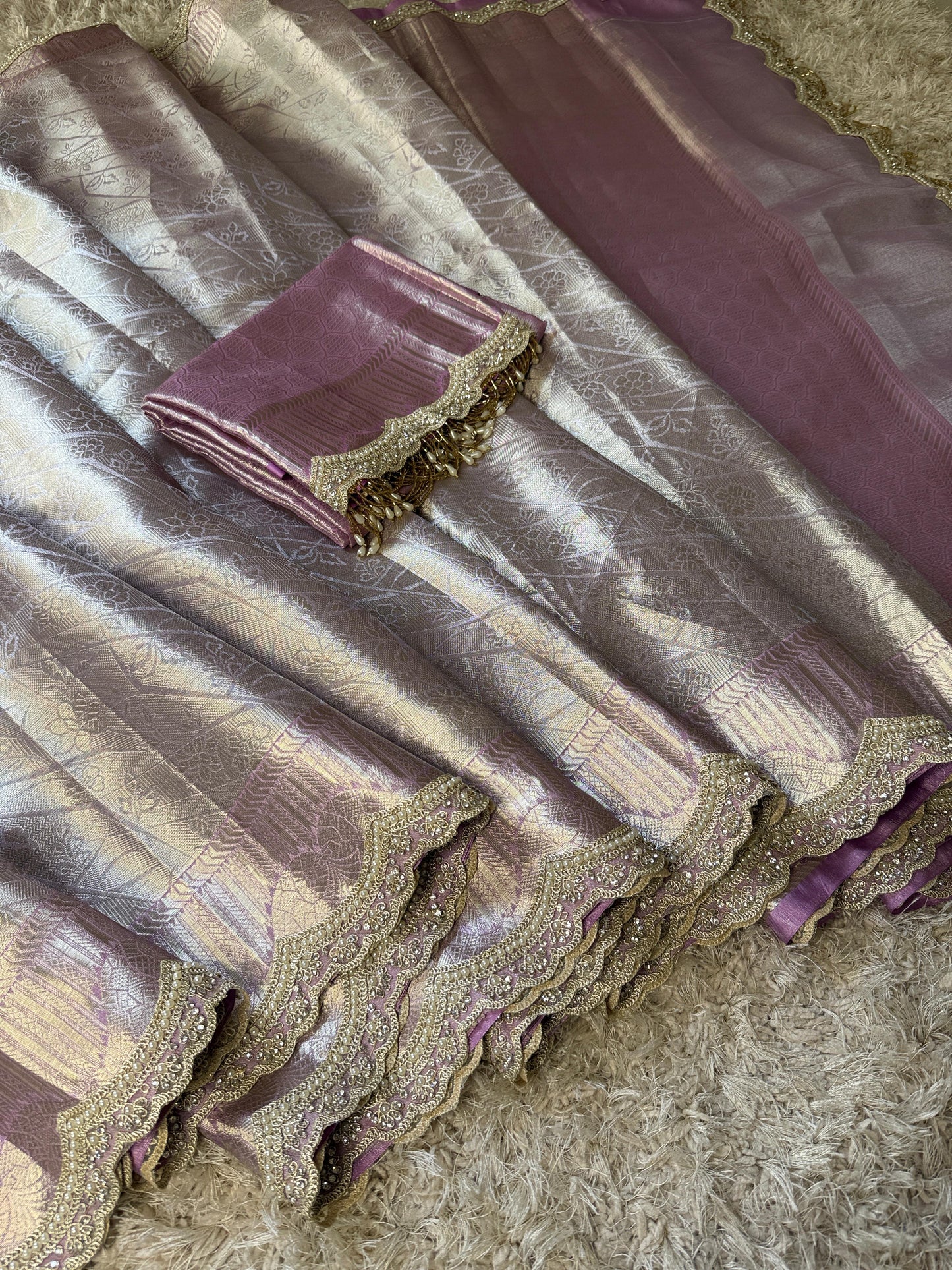 Banarasi Kanjivaram  katan Tissue Silk Saree With Beautiful lace border