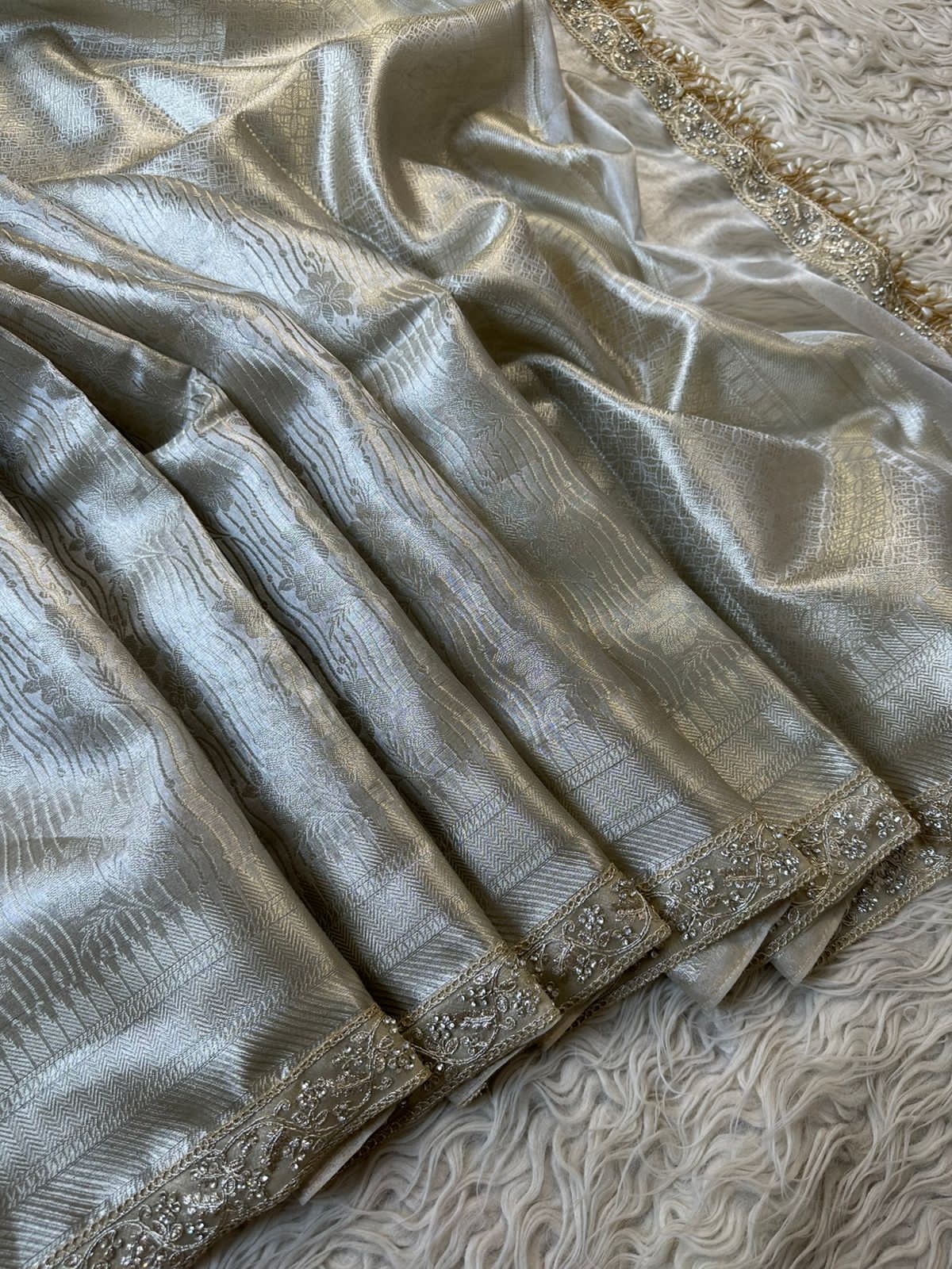 Banarasi Kanjivaram  katan Tissue Silk Saree With Beautiful lace border