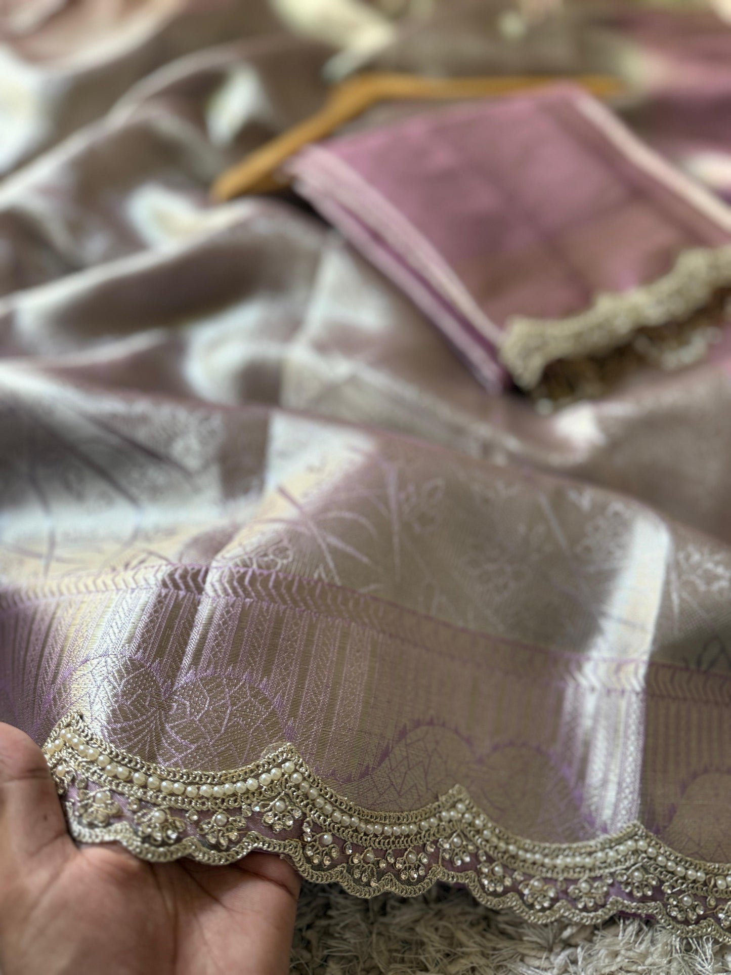 Banarasi Kanjivaram  katan Tissue Silk Saree With Beautiful lace border