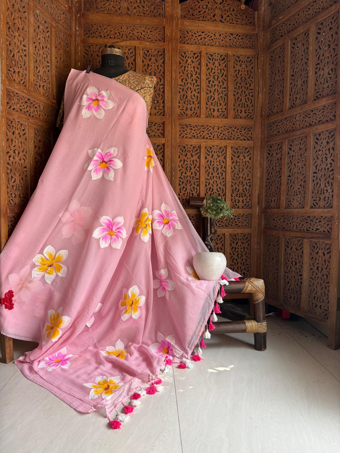 Beautiful Mulmul   Cotton Flowers design Hand Painted Saree