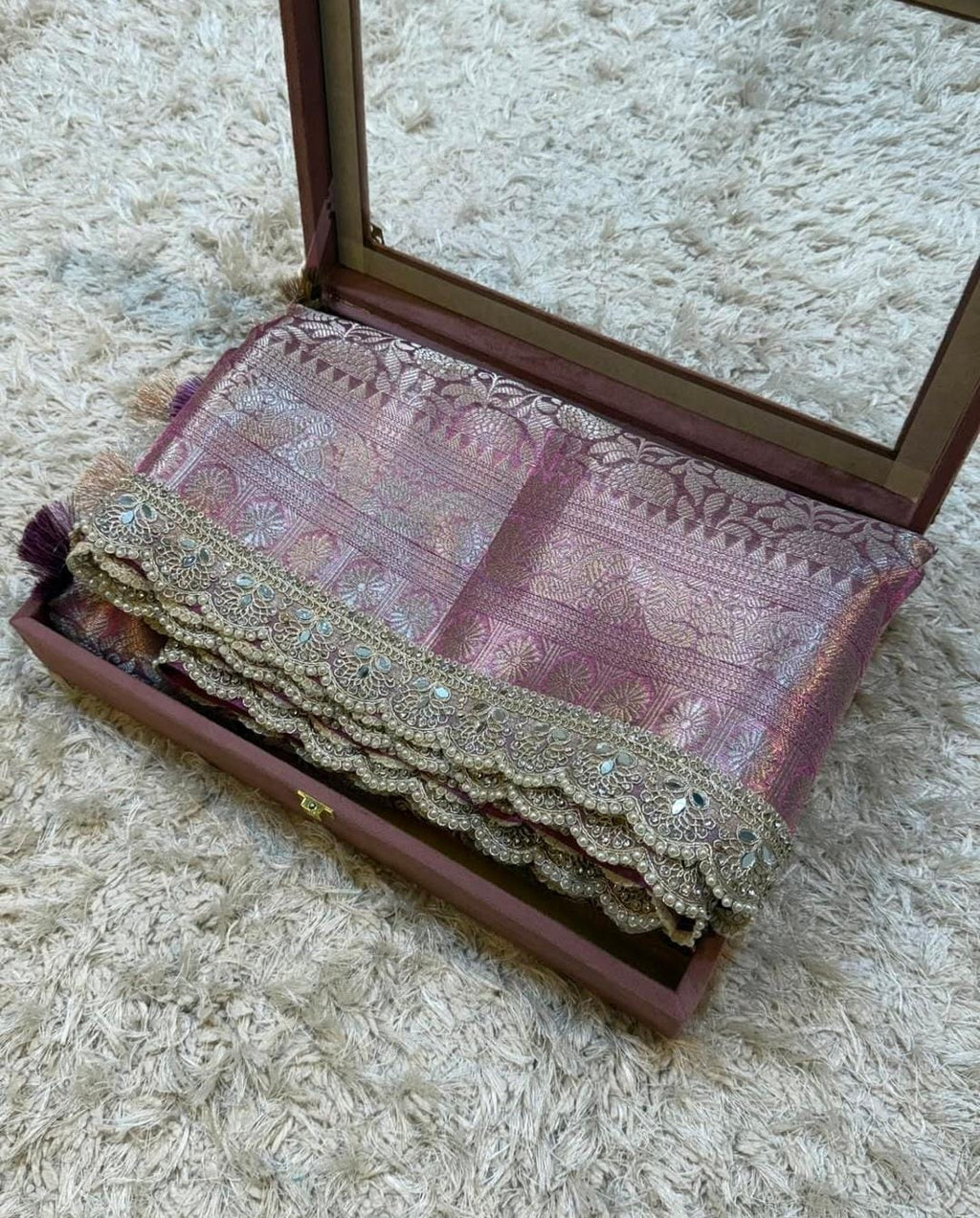 Banarasi Kanjivaram  katan Tissue Silk Saree With Beautiful lace border