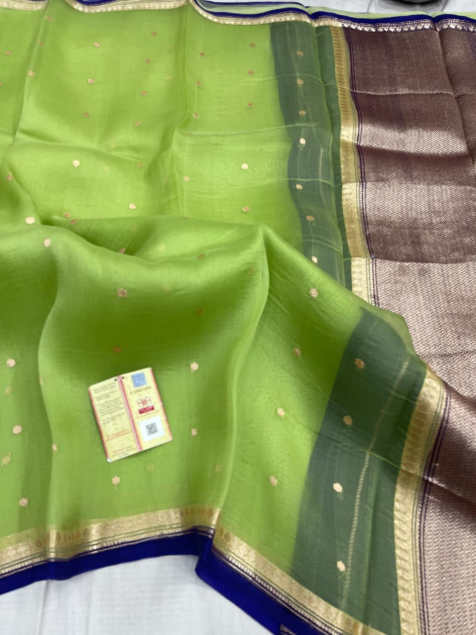 Pure Handloom banarasi  kora Silk Saree With Blouse