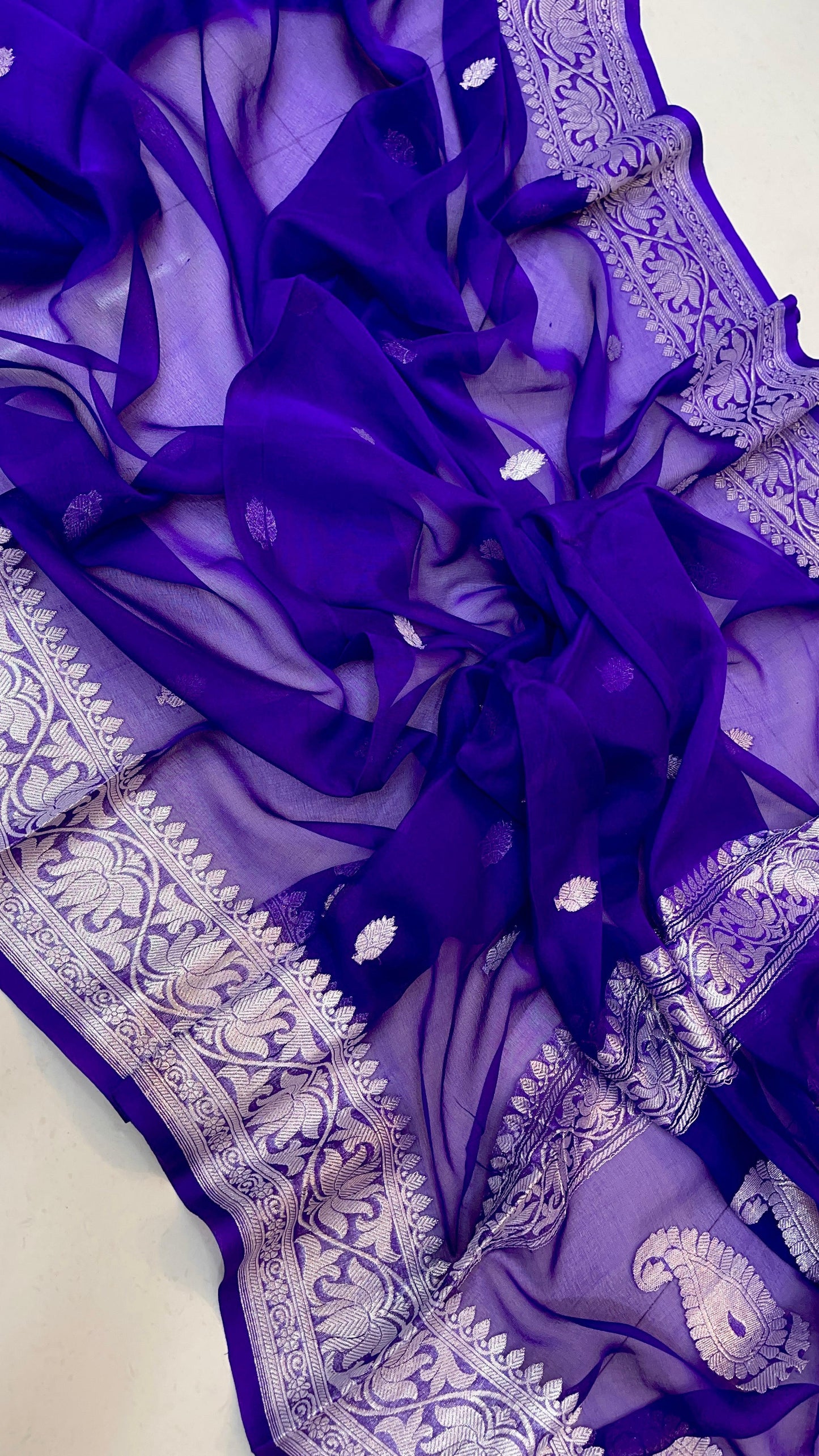 Pure Hand loom Khaddi Chiffon Georgette Saree with Silver Zari Weaving blouse                                          (silk mark certified ) (Copy) (Copy)