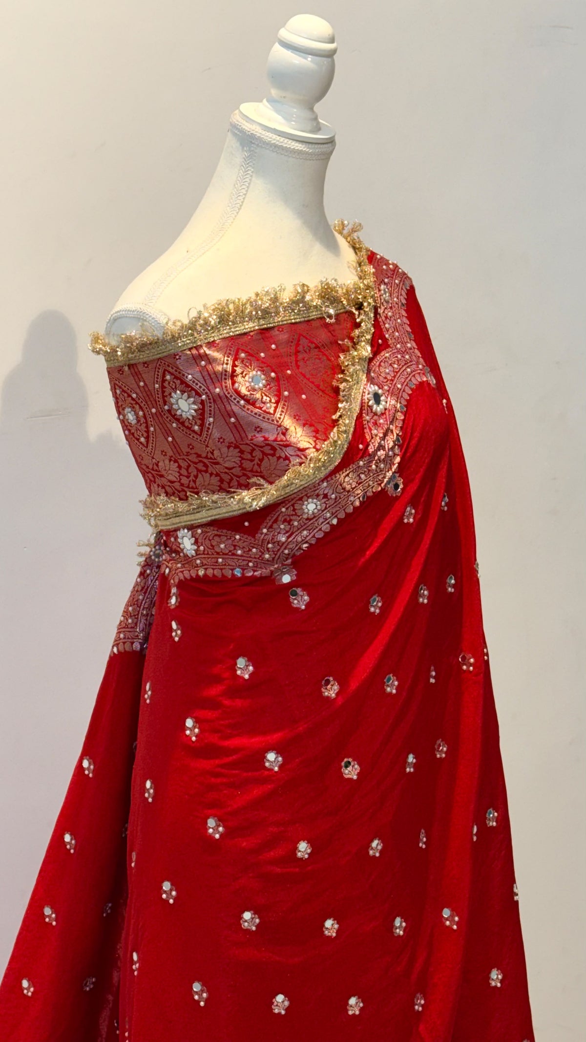 Banarasi  katan soft silk saree with blouse