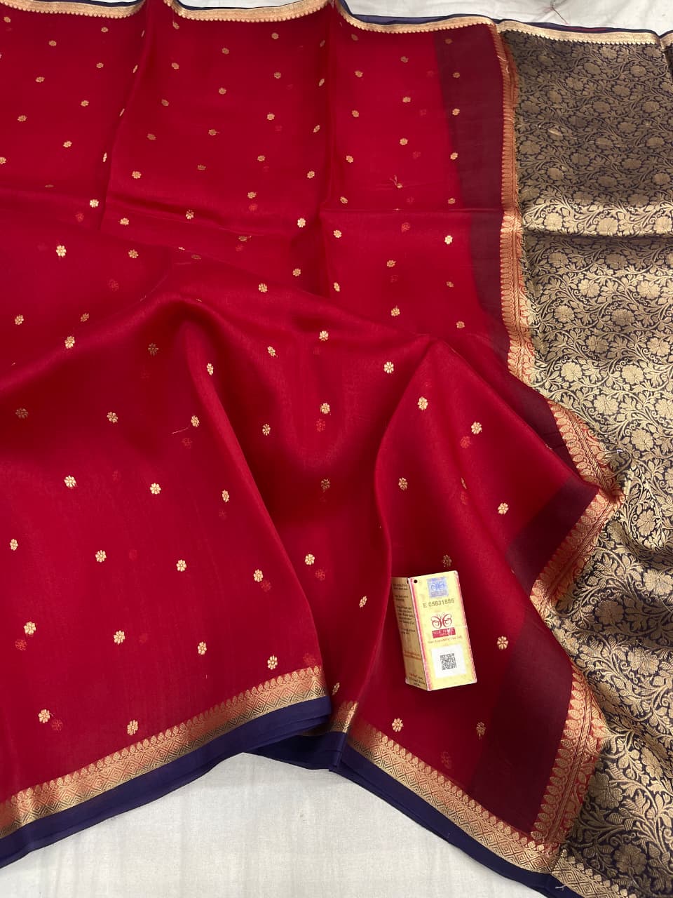 Pure Handloom banarasi  kora Silk Saree With Blouse