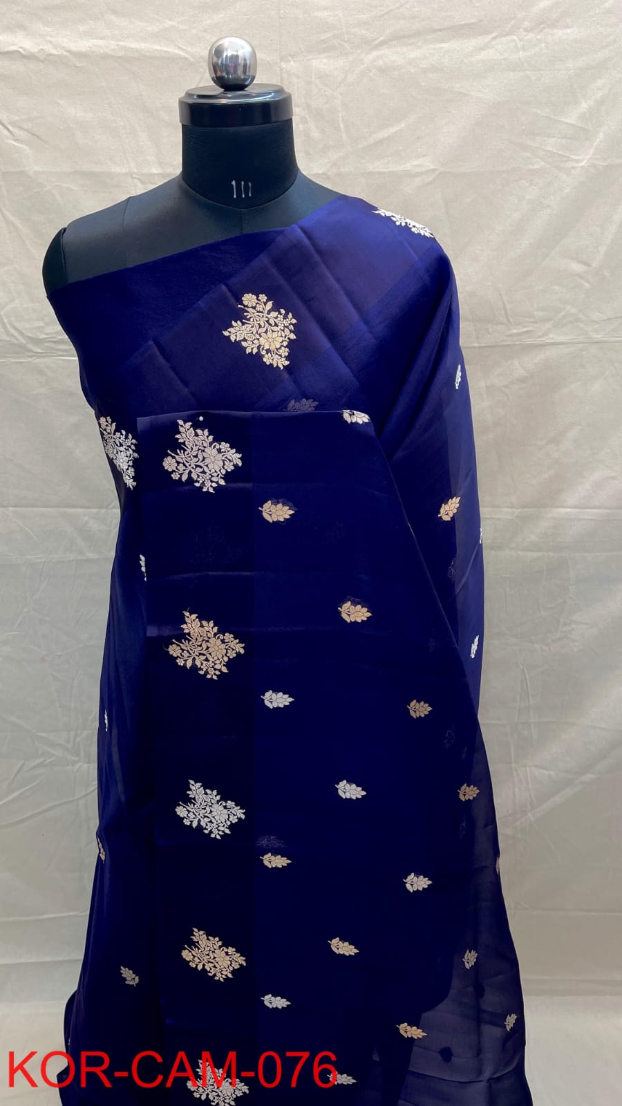 Pure Handloom banarasi  kora Silk Saree With Blouse