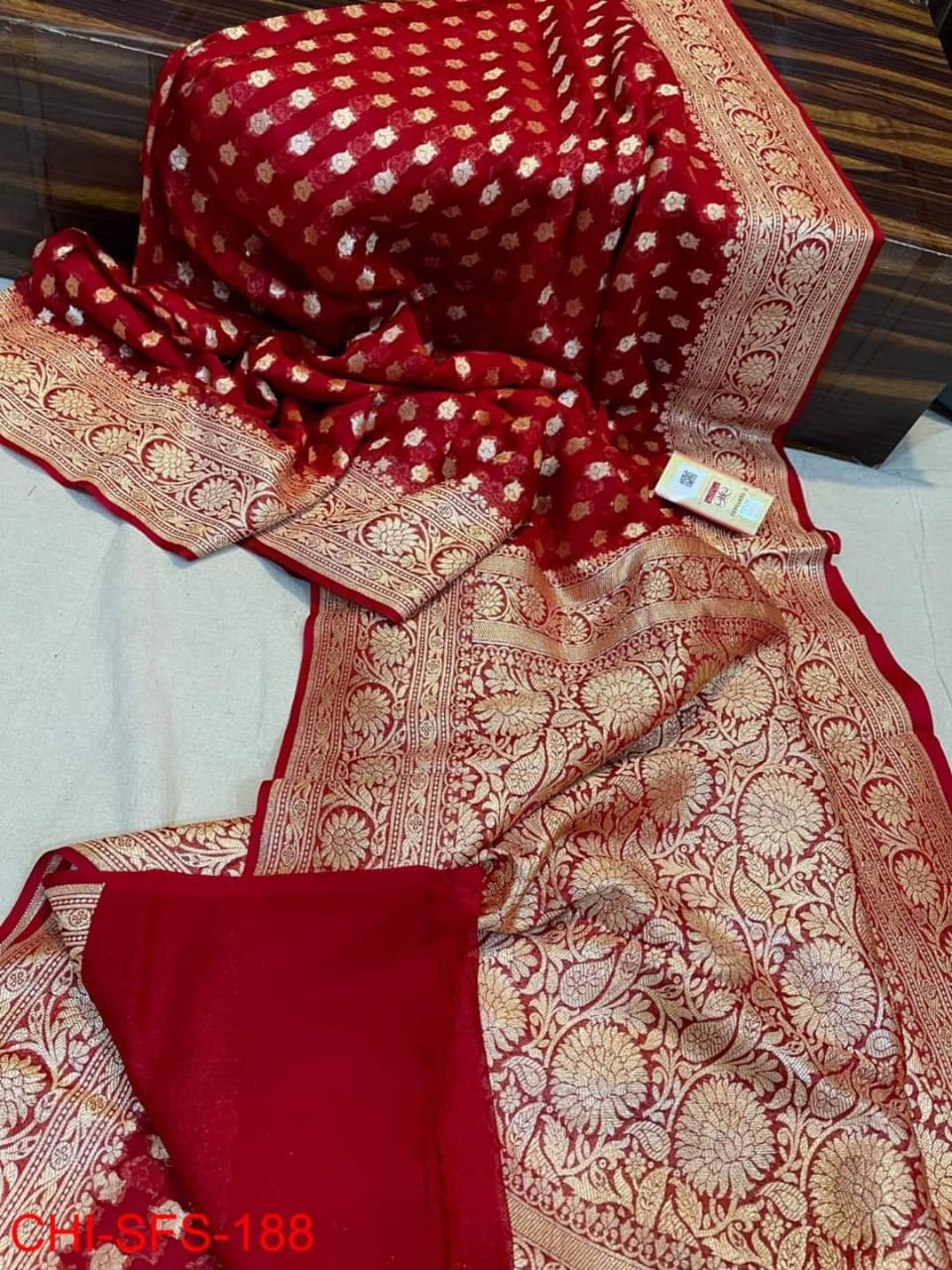Banarasi  Georgette   Soft  Silk Saree With Zari Work