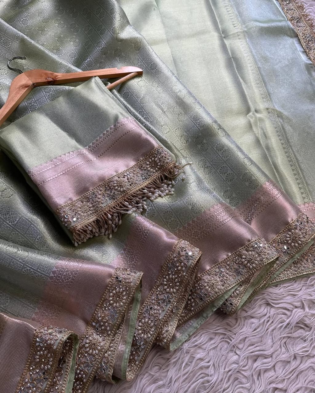 Banarasi Kanjivaram  katan Tissue Silk Saree With Beautiful lace border