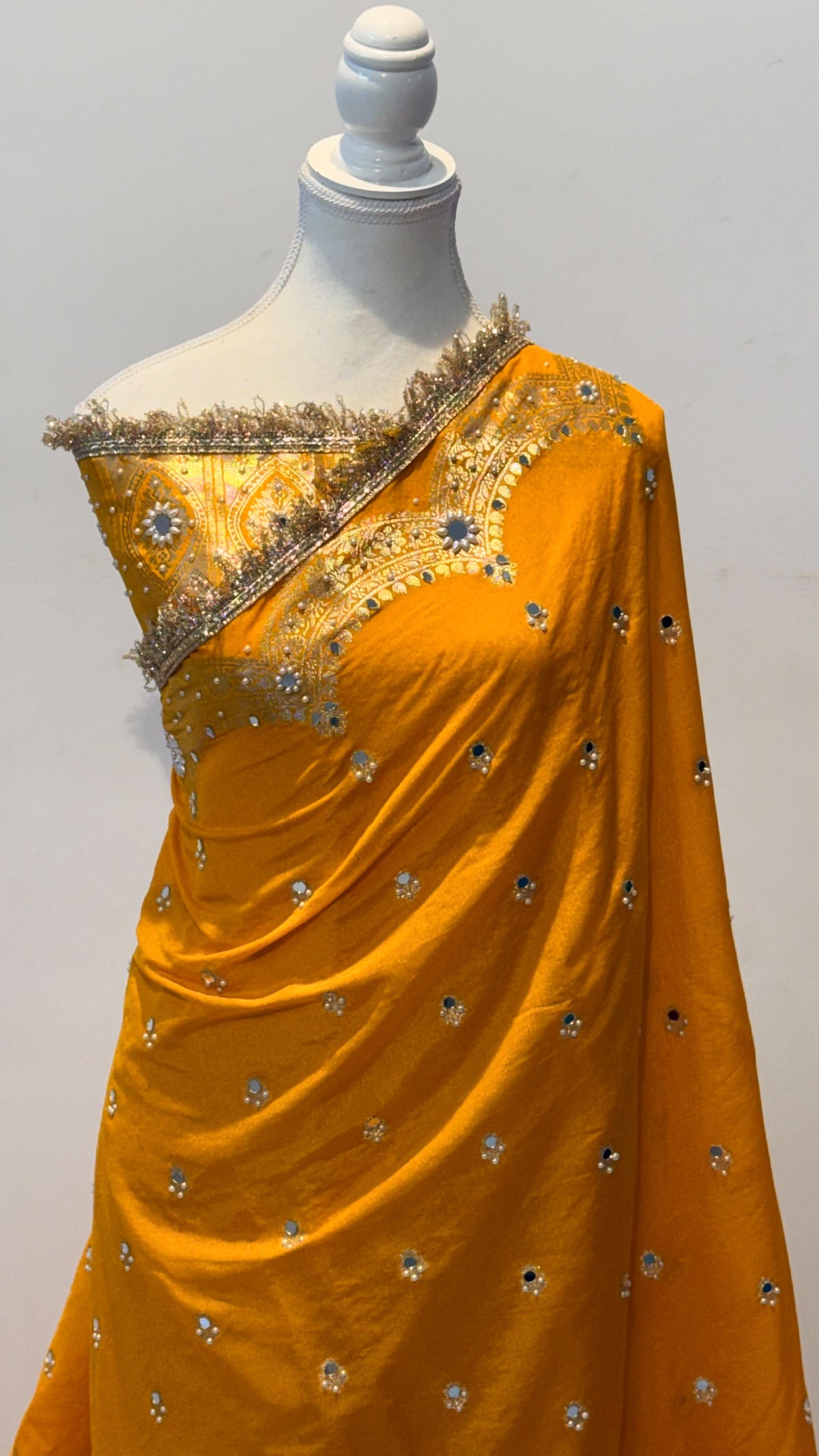 Banarasi  katan soft silk saree with blouse