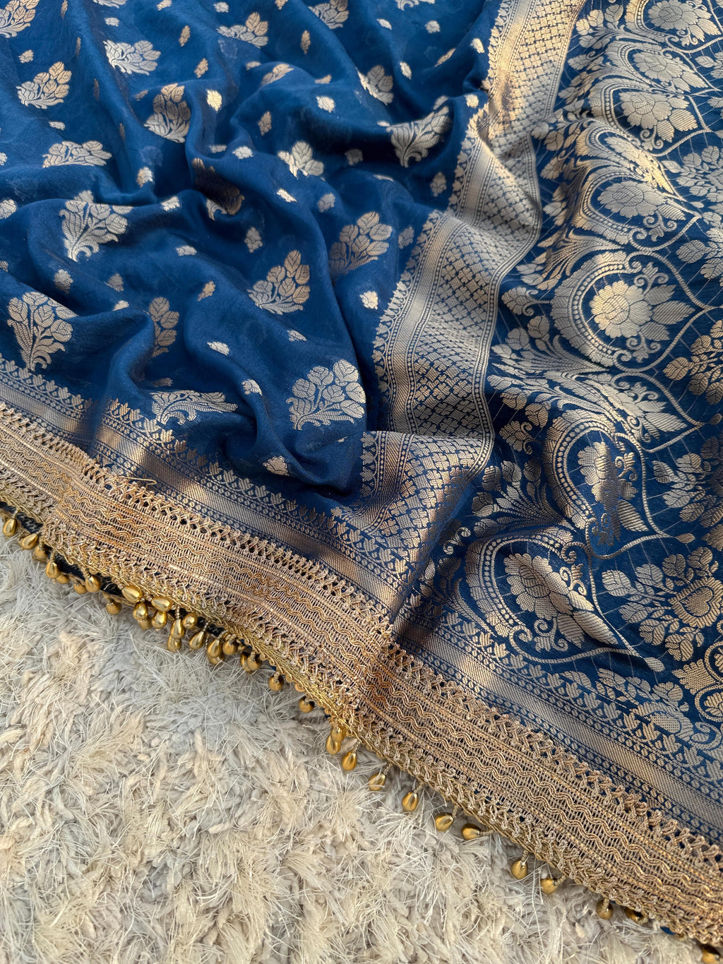Banarasi Tissue Silk  Heavy Lace Saree With Blouse